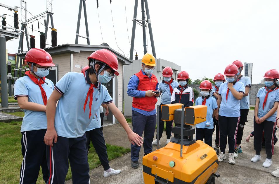 浙江余姚:科普之旅讓留守兒童“看見(jiàn)未來(lái)”