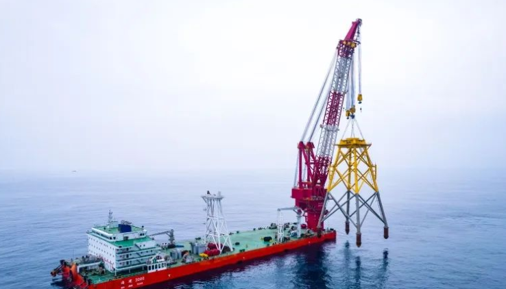 中國(guó)能建廣東院陽(yáng)江青洲一、二海上風(fēng)電場(chǎng)項(xiàng)目完成全部92套風(fēng)機(jī)導(dǎo)管架吊裝
