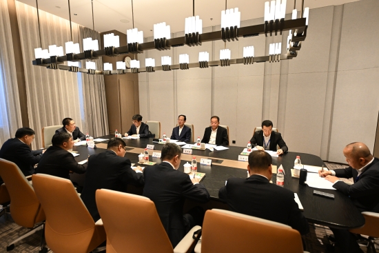 丁焰章與近期新任職子企業(yè)黨委書記、董事長進(jìn)行集體談話