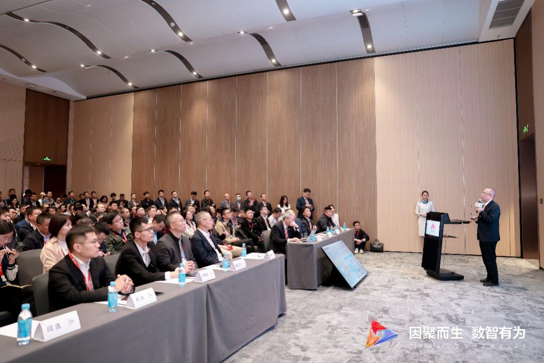 華為“數(shù)智電網(wǎng)，共創(chuàng)新型電力系統(tǒng)新價(jià)值”論壇在深圳舉辦