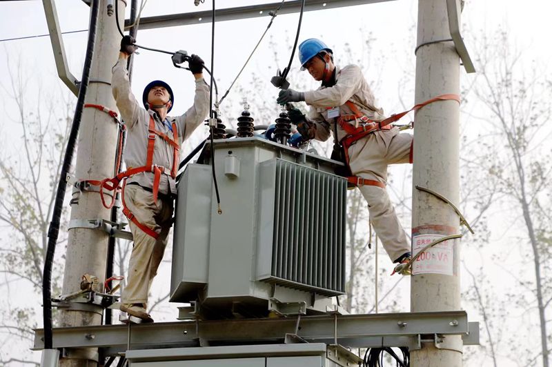 國網(wǎng)江蘇電力睢寧縣供電公司:更換變壓器保秋收可靠供電