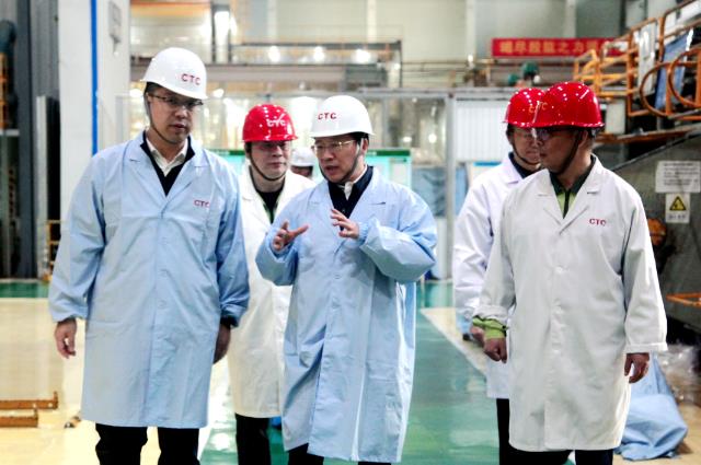 中國(guó)電氣裝備黨委書(shū)記、董事長(zhǎng)李洪鳳赴浙江盛達(dá)、恒馳電氣、西電常變、常州東智調(diào)研