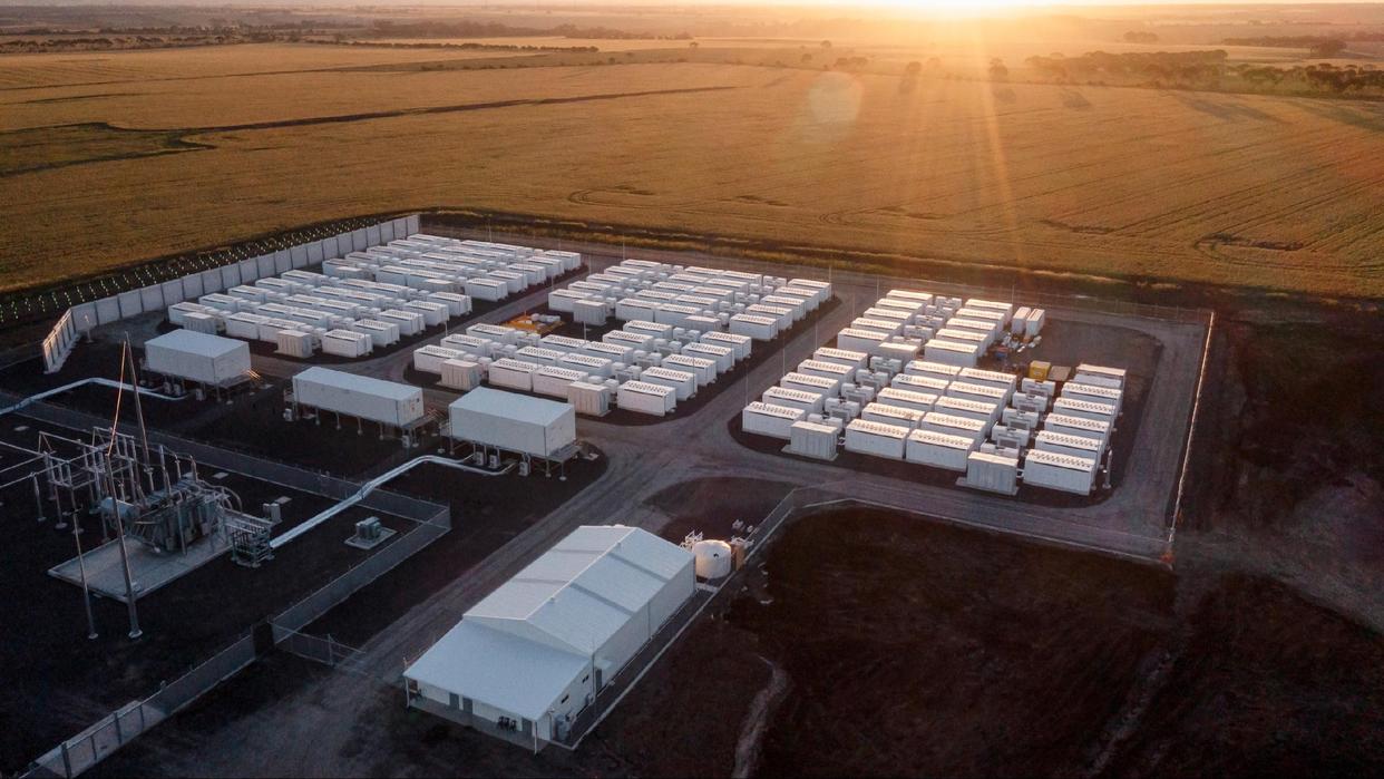 上海儲能超級工廠投產(chǎn)，馬斯克預(yù)測特斯拉能源業(yè)務(wù)將增長至少50%