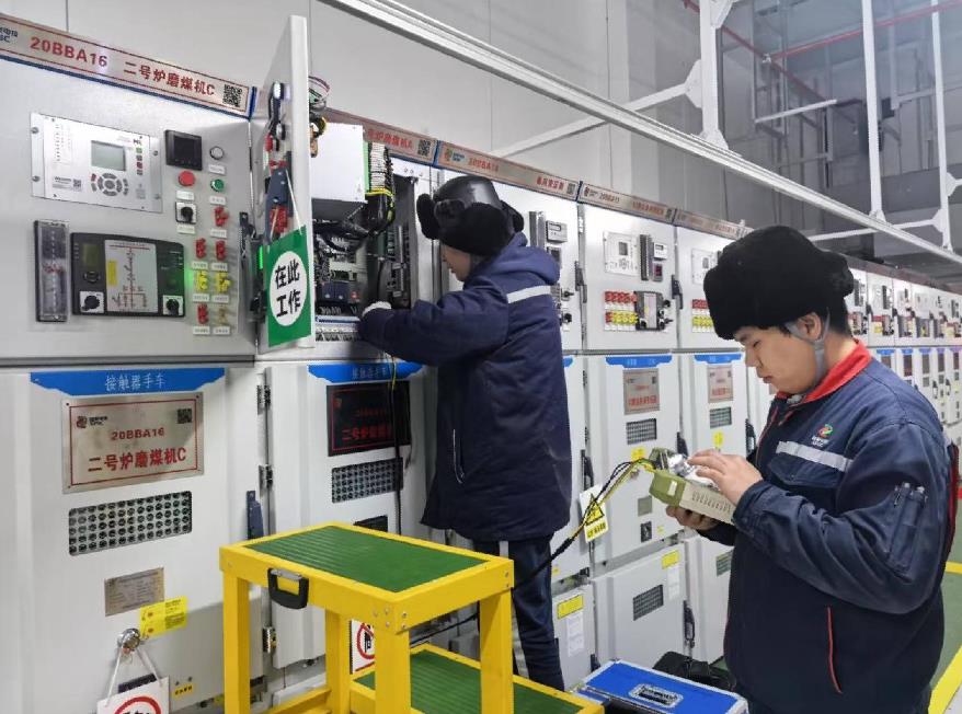 凝心聚力 共筑安全基石 白音華坑口發(fā)電繼電保護(hù)班組C級(jí)檢修紀(jì)實(shí)