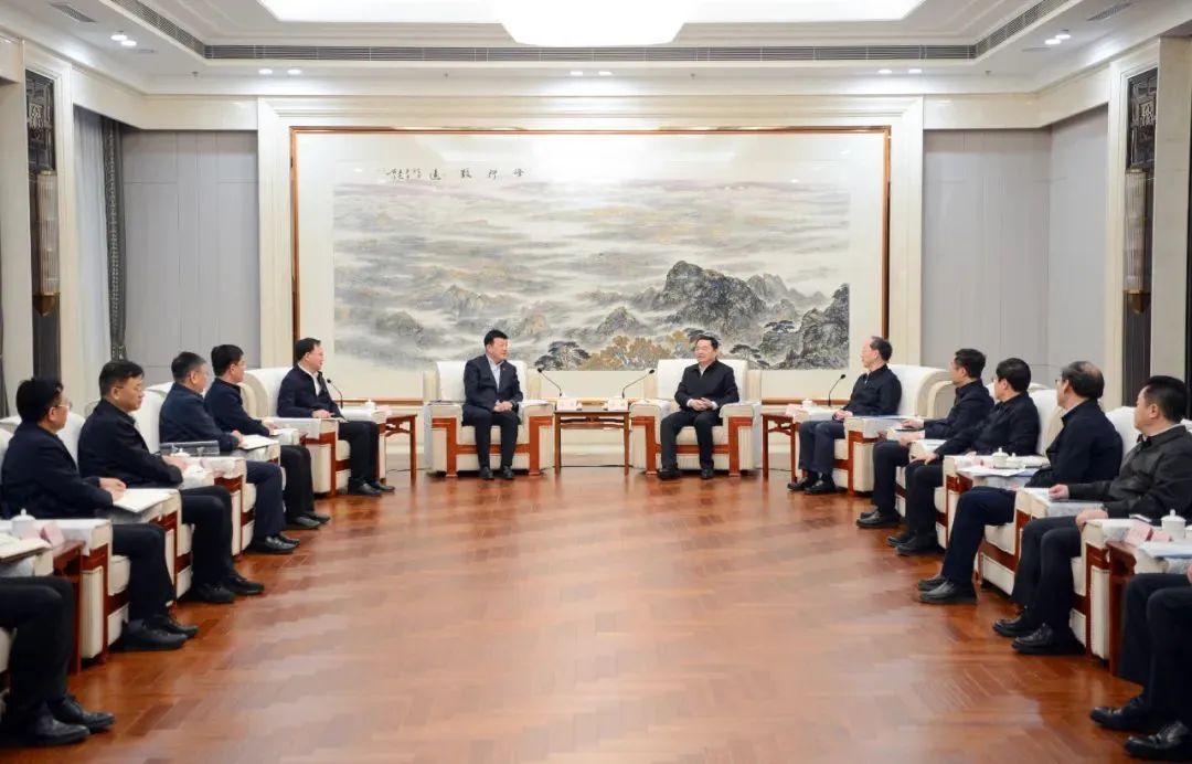 大唐集團(tuán)黨組書(shū)記呂軍、總經(jīng)理張傳江拜會(huì)遼寧省委書(shū)記郝鵬、省長(zhǎng)李樂(lè)成