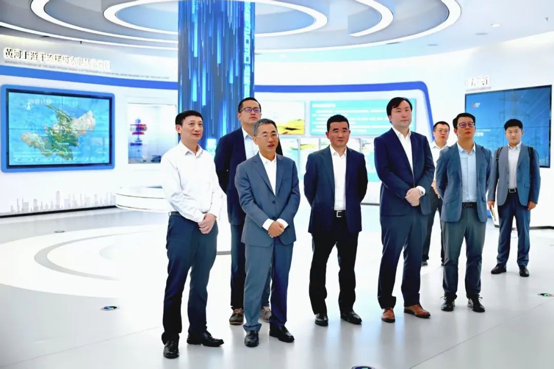 黃河公司黨委書記、董事長姚小彥會見華為董事、華為數(shù)字能源總裁侯金龍